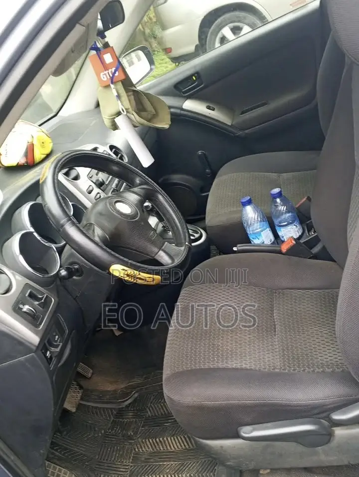 Toyota Matrix 2005 Blue