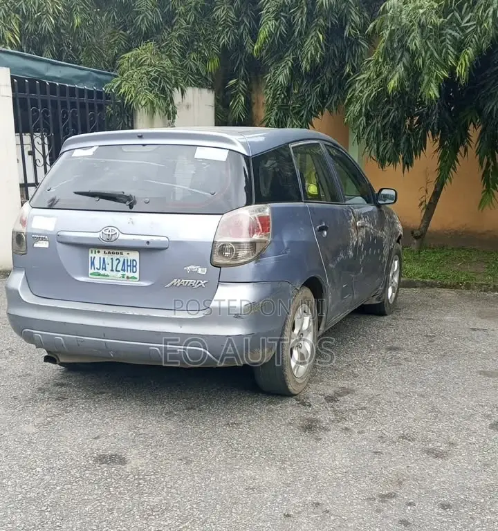 Toyota Matrix 2005 Blue