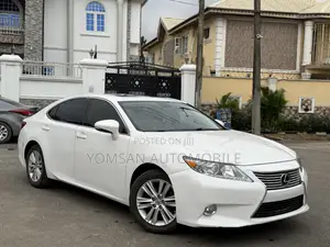 Lexus ES 350 FWD 2015 White