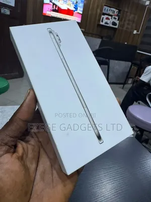 New Apple iPhone Air 256 GB White