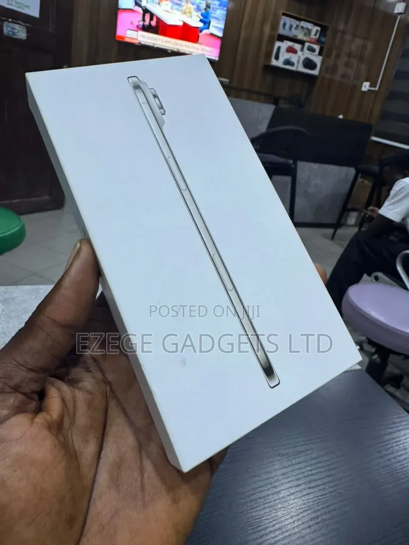 New Apple iPhone Air 256 GB White