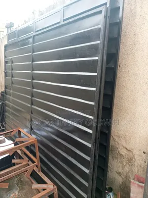 Shop Container