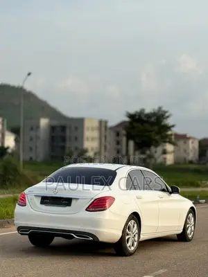 Mercedes-Benz C300 Sport 4Matic Sedan AWD (2.0L 4cyll 7A) 2016 White