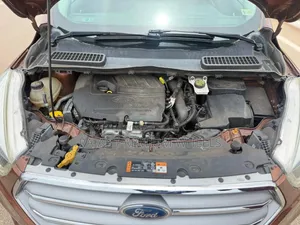 Ford Escape S FWD 2017 Gold