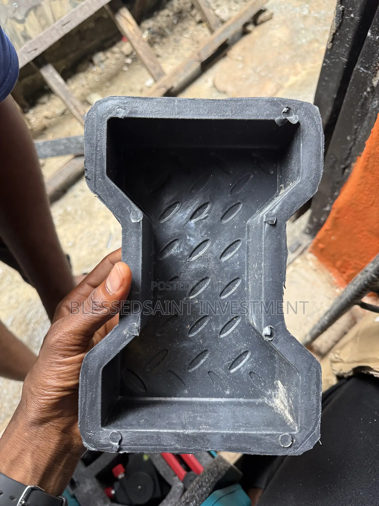 Interlock Mould