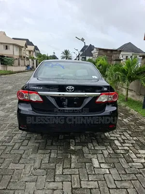 Toyota Corolla 2012 Black