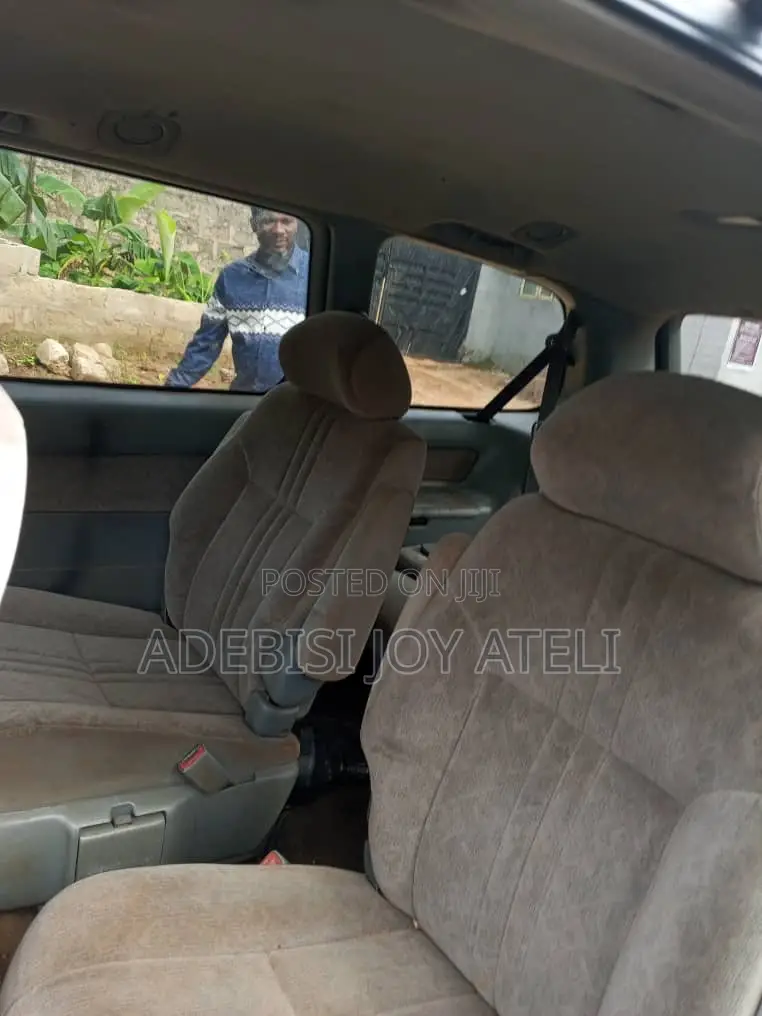 Toyota Sienna 1999 Black
