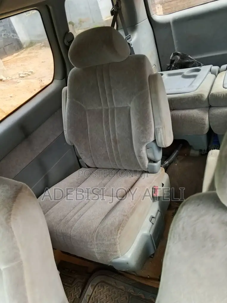 Toyota Sienna 1999 Black