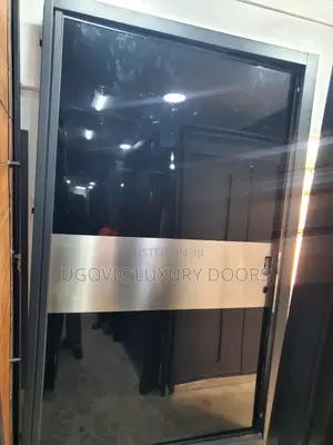 Obsidian Vista Pivot Door – 5ft Extra Height