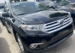 Toyota Highlander Limited 3.5l 4WD 2013 Black