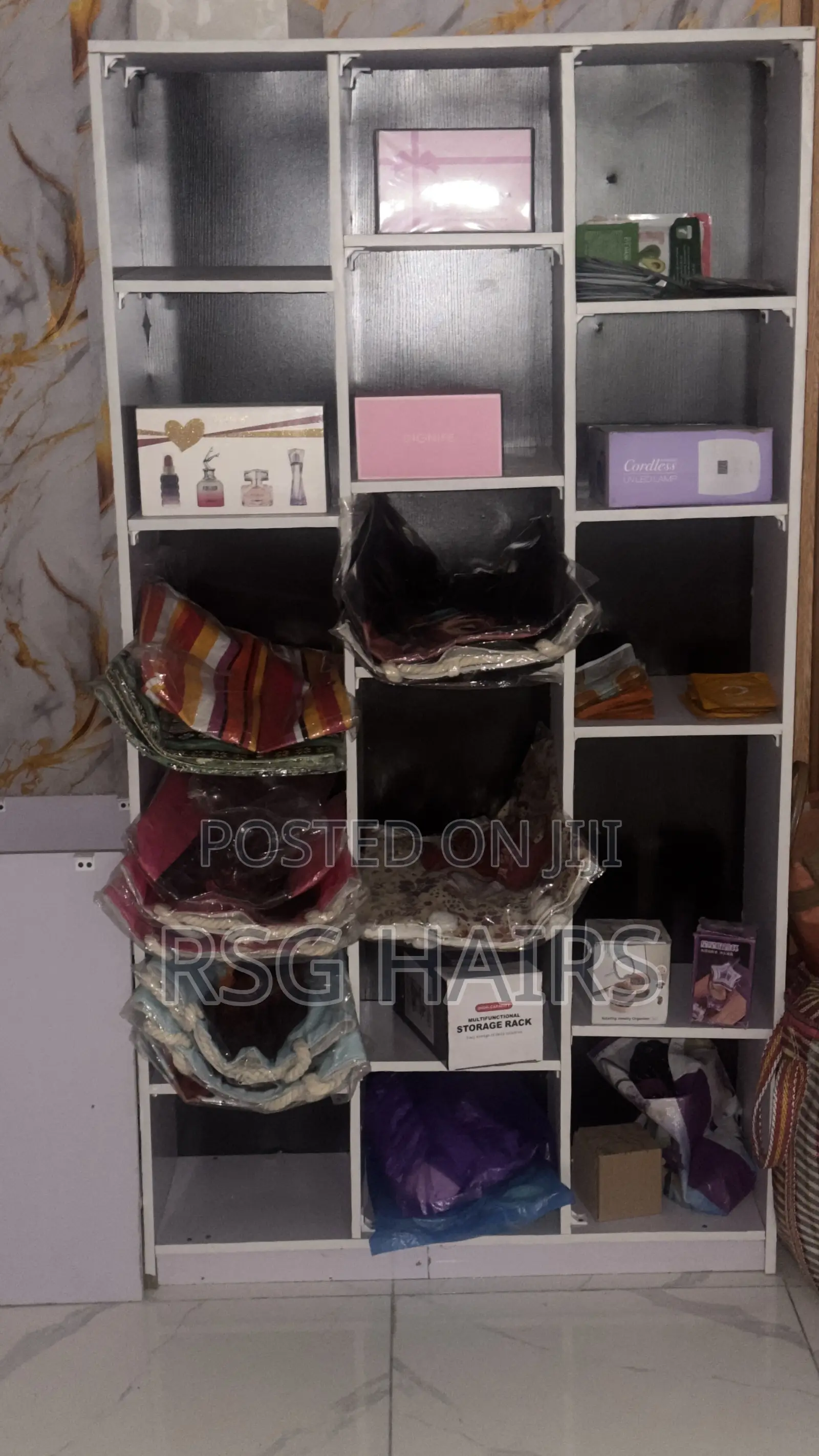 Standing Shelve