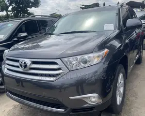 Toyota Highlander Limited 3.5l 4WD 2013 Gray