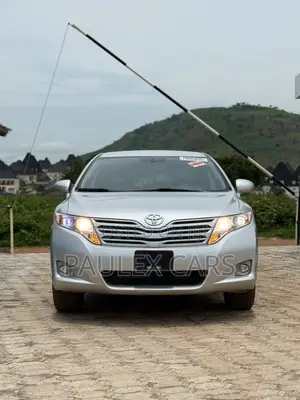 Toyota Venza AWD 2010 Silver