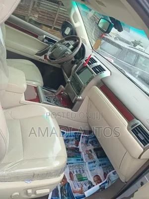 Lexus GX 2012 Silver