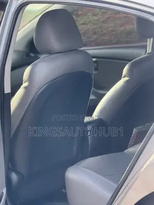 Hyundai Elantra Limited 2011 Gray