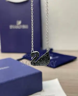 Black Gradient Swan Necklace