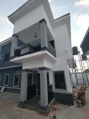 3bdrm Duplex in Kolapo Ishola Gra, Akobo for rent