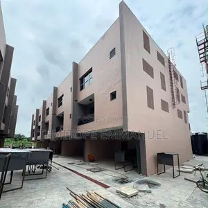 Furnished 4bdrm Duplex in Surulere for sale