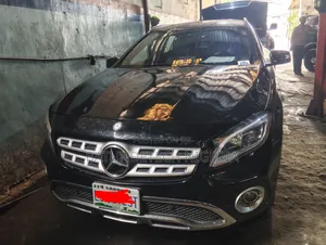 Mercedes-Benz GLA 250 2018 Black