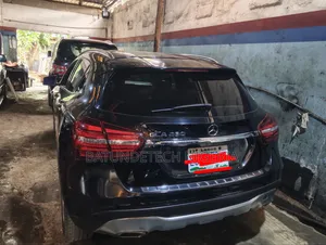 Mercedes-Benz GLA 250 2018 Black