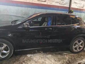 Mercedes-Benz GLA 250 2018 Black