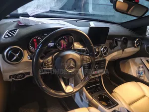 Mercedes-Benz GLA 250 2018 Black