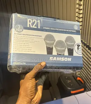 R21 Samson Microphone