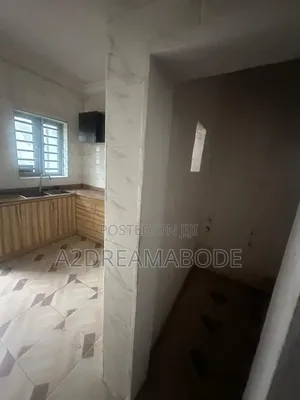 3bdrm Apartment in Gbagada, Millenuim/UPS for rent