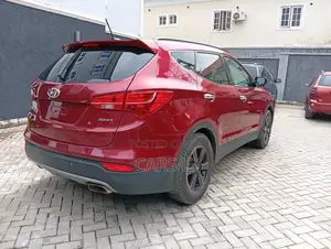 Hyundai Santa Fe 2016 Red