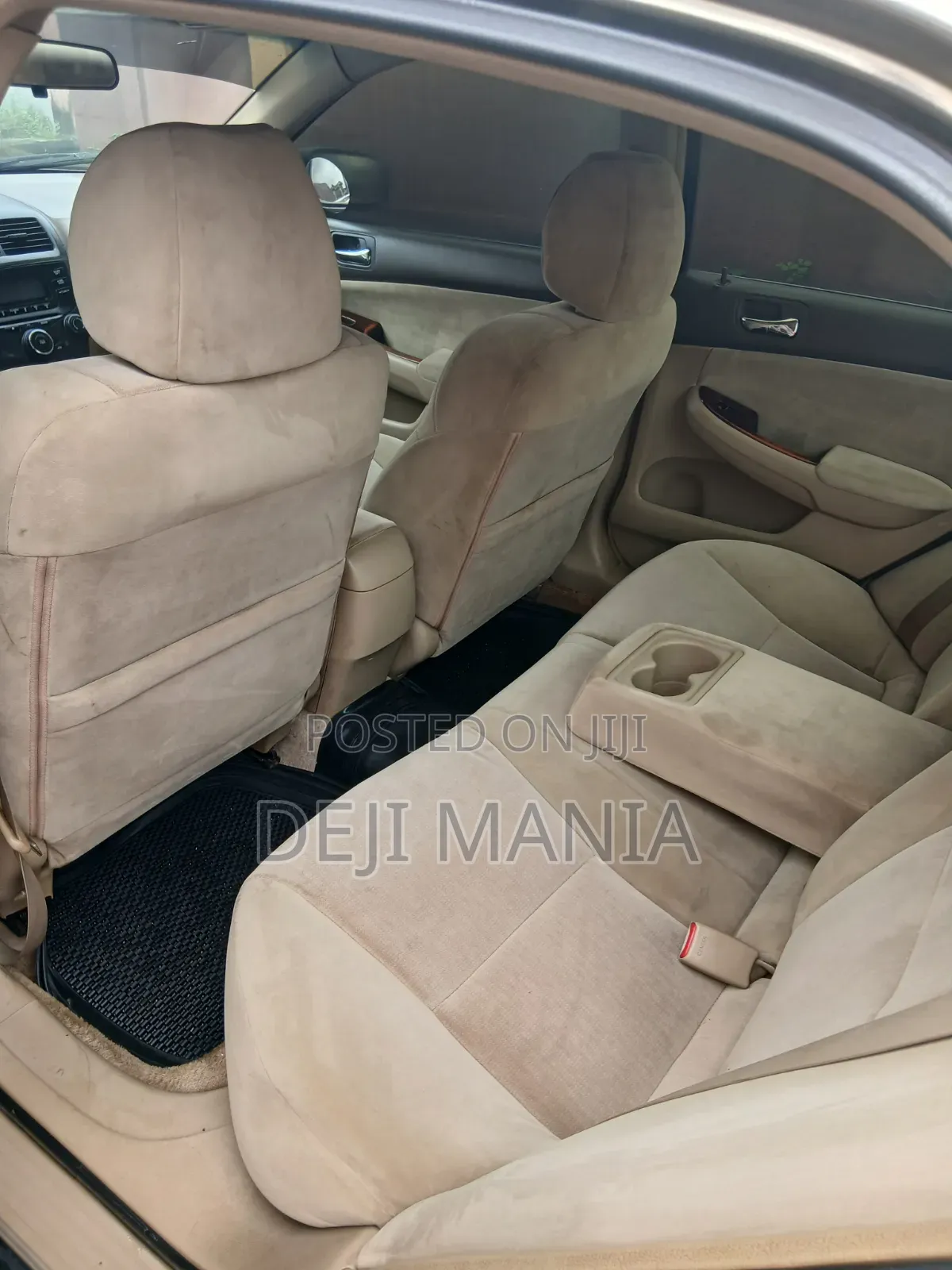 Honda Accord 2004 Gold