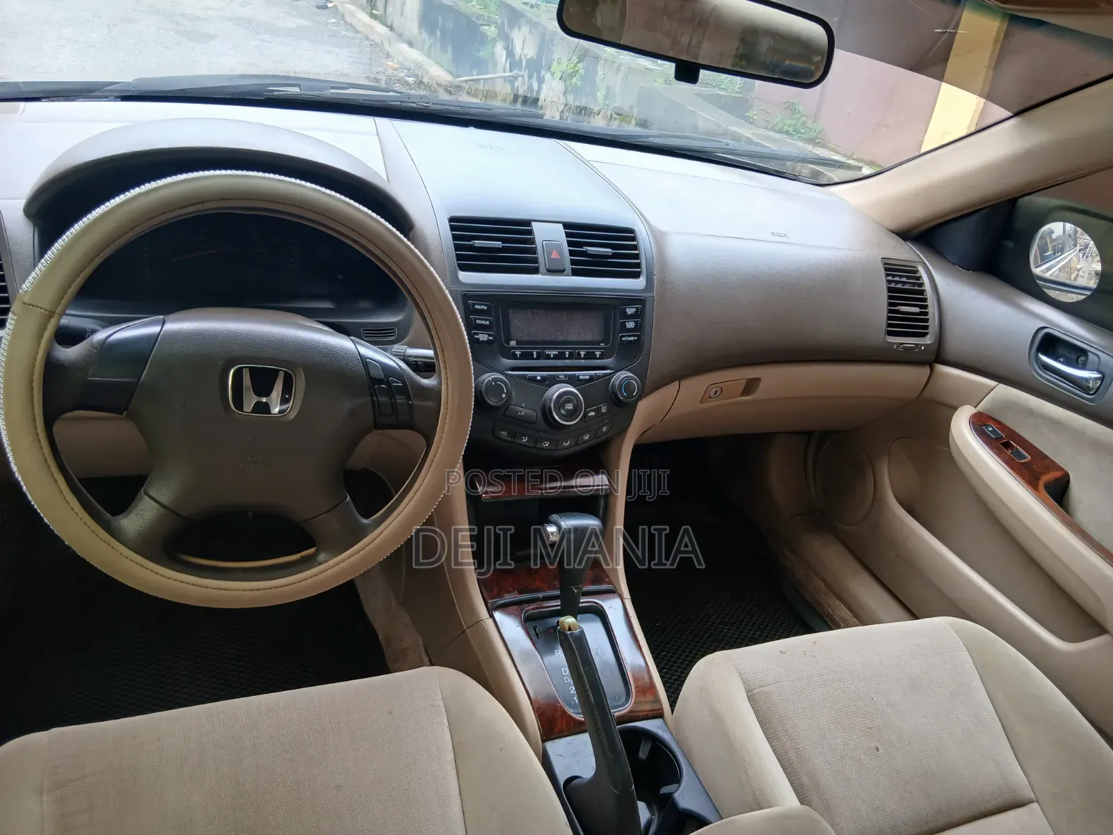 Honda Accord 2004 Gold
