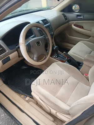 Honda Accord 2004 Gold