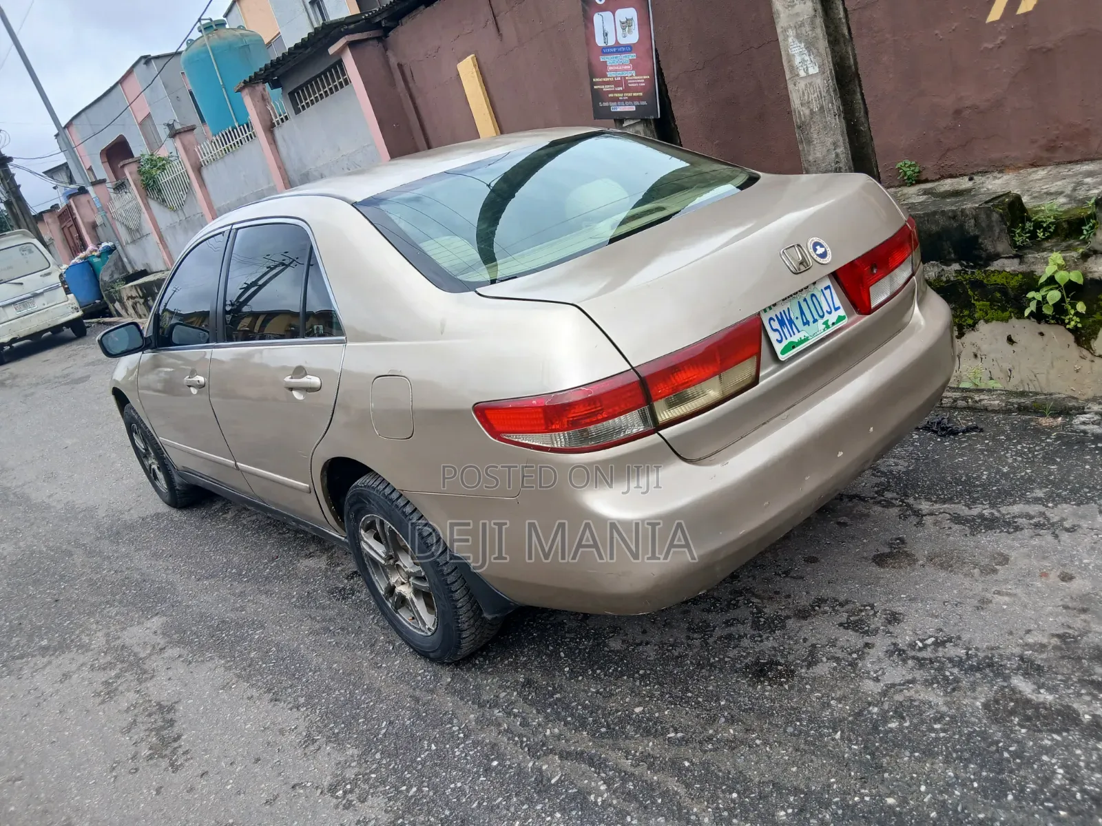 Honda Accord 2004 Gold