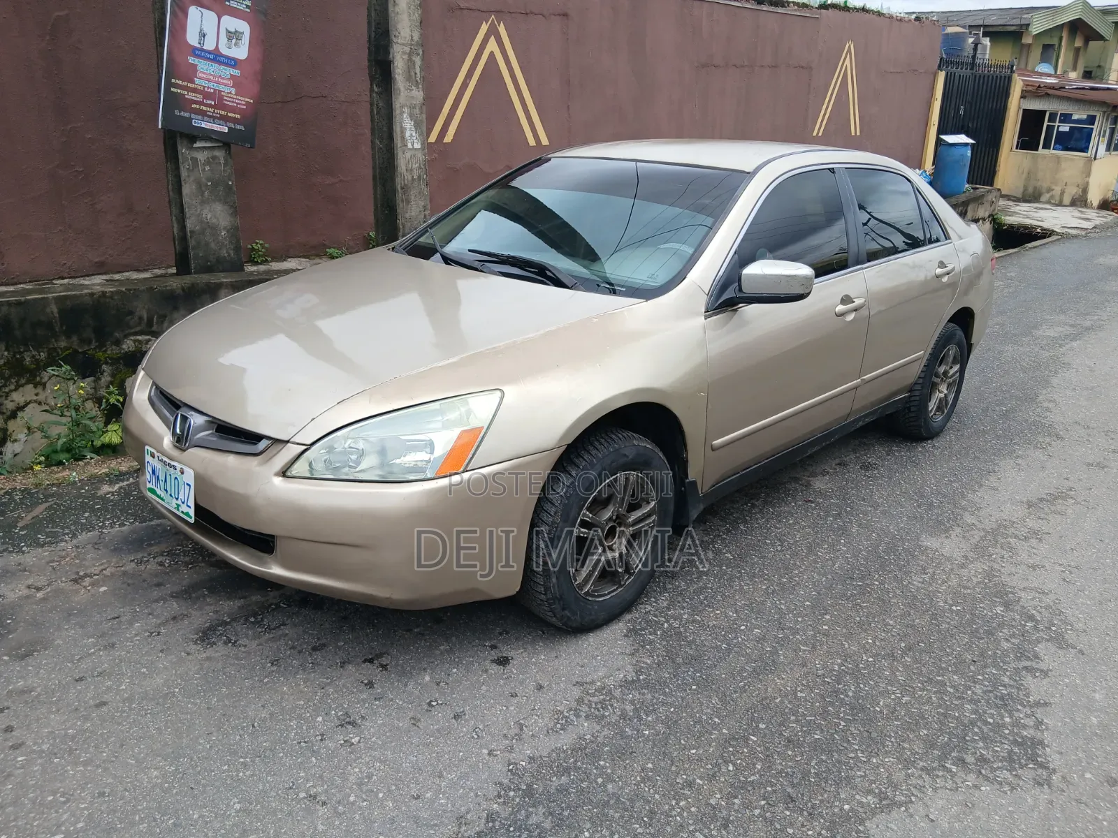 Honda Accord 2004 Gold