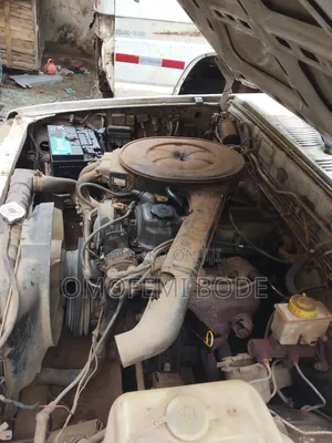 Mazda B2000 Old Model With Petrol Engine Truck