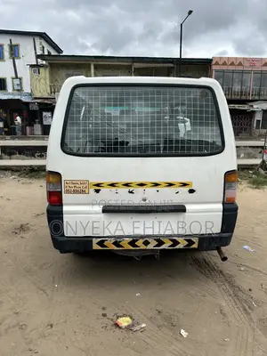Mitsubishi L300 2007 White