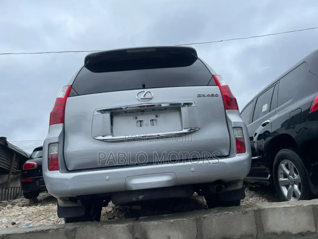 Lexus GX 2012 Silver