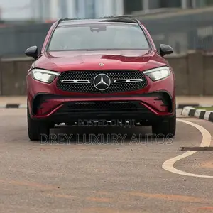 Mercedes-Benz GLC-Class GLC 300 2024 Red