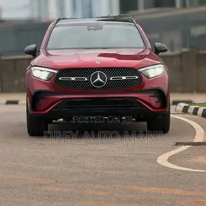Mercedes-Benz GLC-Class GLC 300 2024 Red
