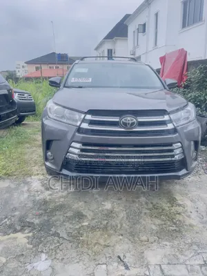 Toyota Highlander XLE 4dr SUV AWD (3.5L 6cyl 6A) 2015 Gray