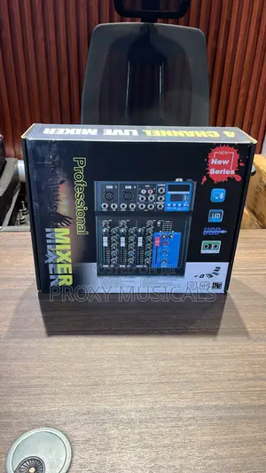 Yamaha 4 Channels Mixer
