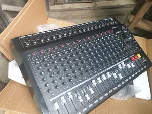 Professional PMX 1608 Mixer