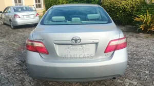 Toyota Camry 2009 Silver