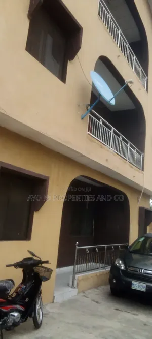 3bdrm Block of Flats in Ikosi Ketu for rent