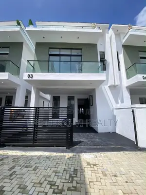4bdrm Duplex in Lekki for rent