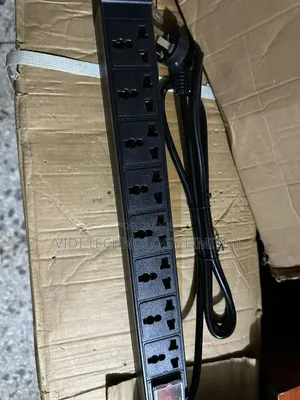 8-Way 19-Inch Rack Mount PDU Power Distribution Unit
