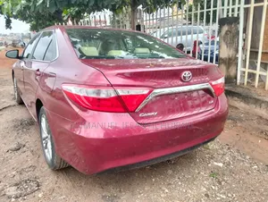 Toyota Camry 2016 Red