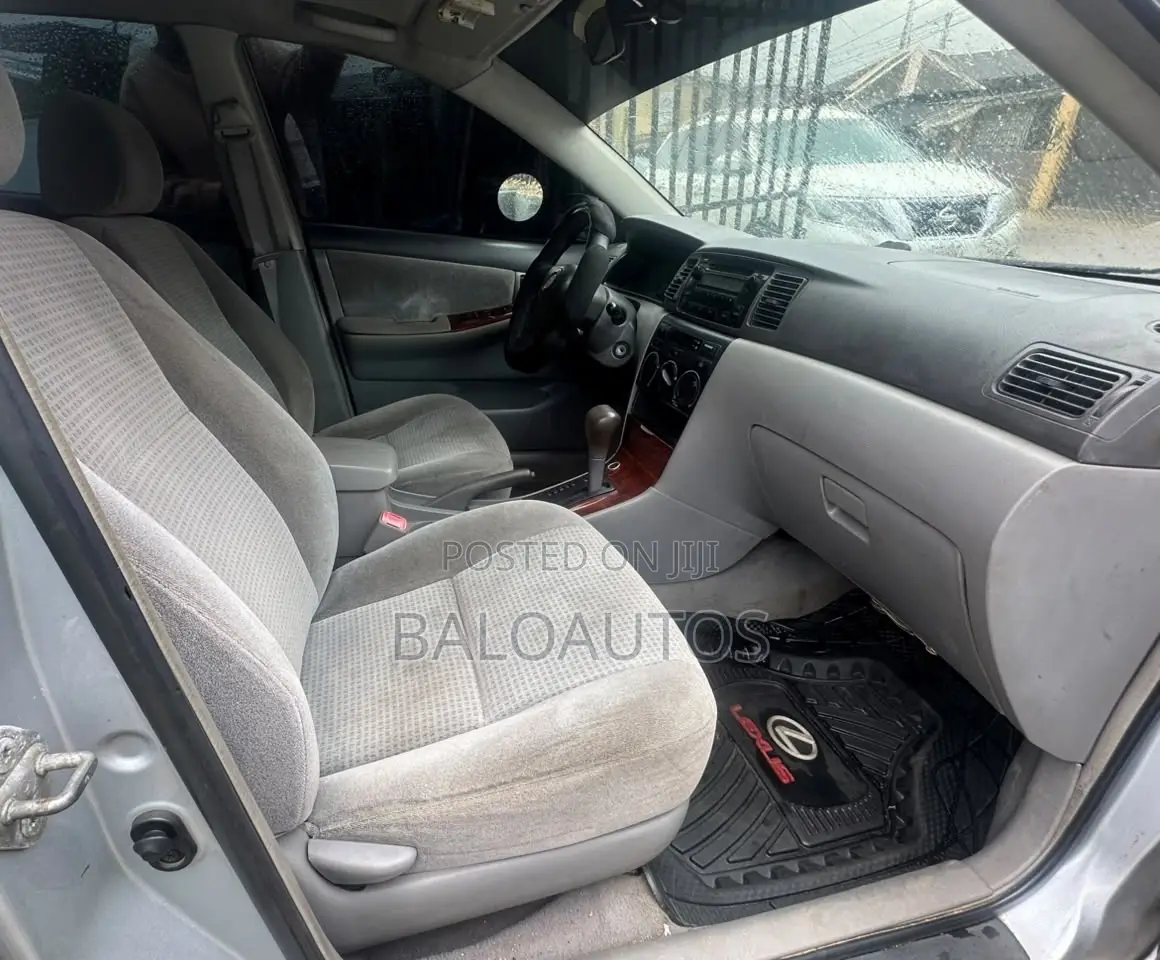 Toyota Corolla LE 2006 Silver