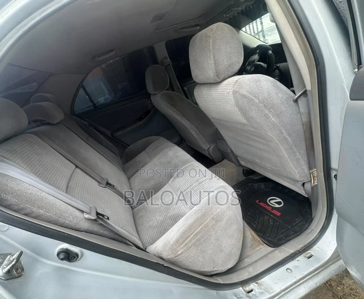 Toyota Corolla LE 2006 Silver