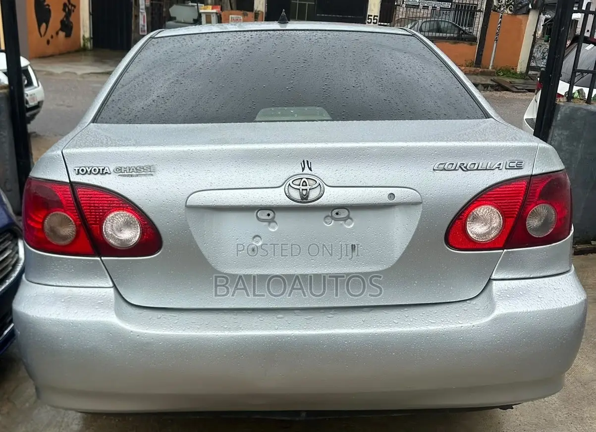 Toyota Corolla LE 2006 Silver